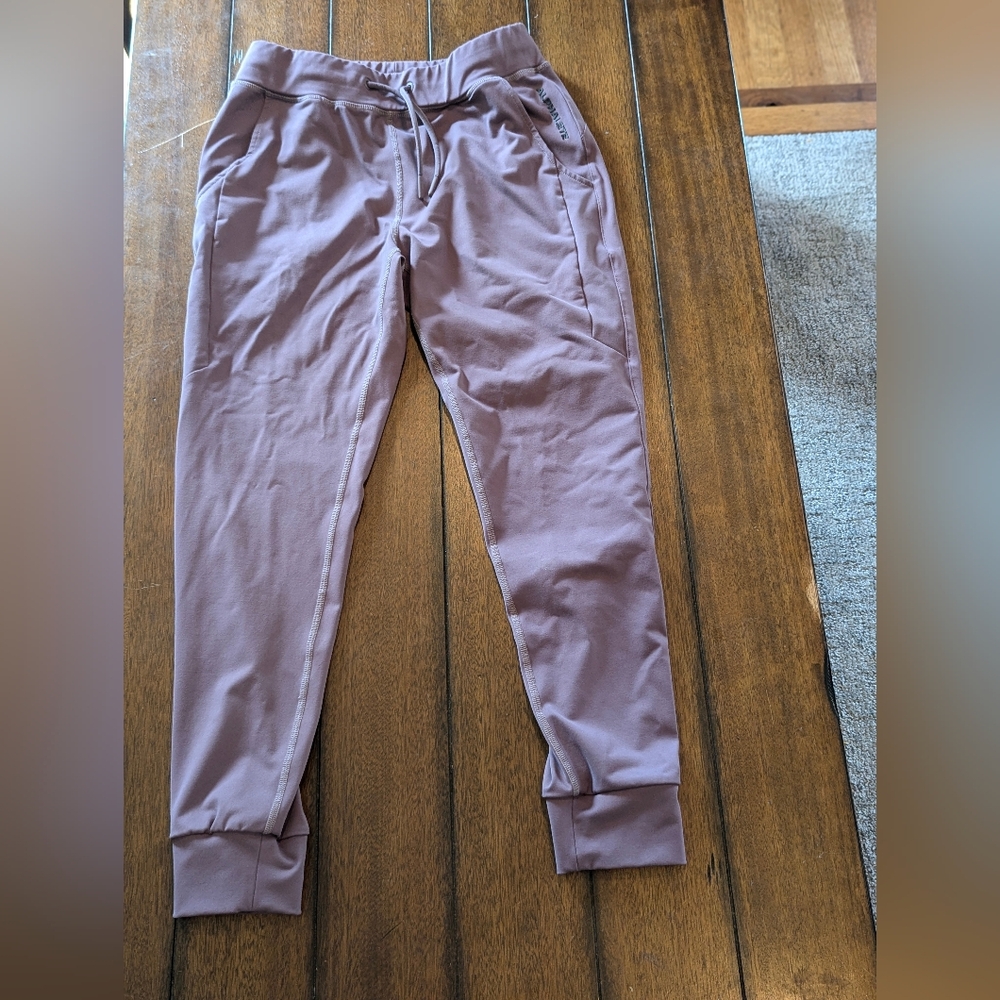 Women's Alphalete core joggers